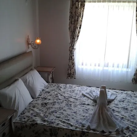 Rose Cafe منزل للإقامة